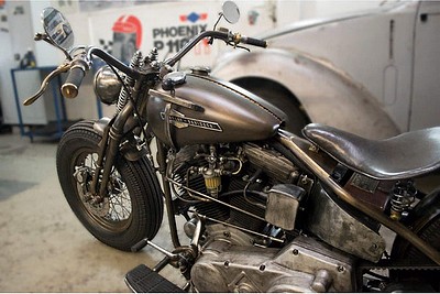 商品詳細 【Lowbrow Customs WX SPLIT ガソリンタンク】 « 部品屋K&W