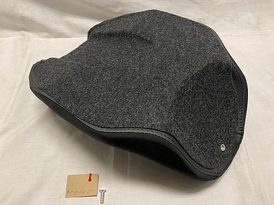 商品詳細 【BT CHOPPERS製 ストレッチタンク対応シート アルカンターラ 